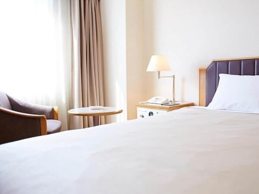 Hotel New Otani Takaoka 20/55