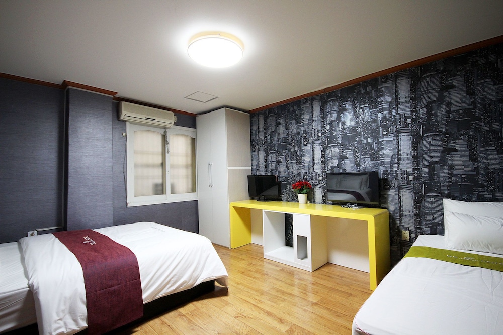 Bsb Hotel 18/40