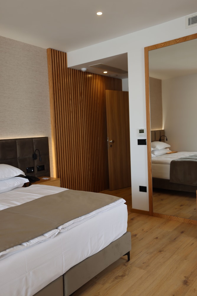 Hotel Sibb 30/63