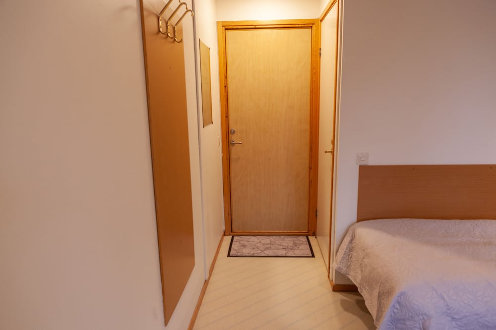 Bjornforsens Turist and Konferens Hotell 10/50