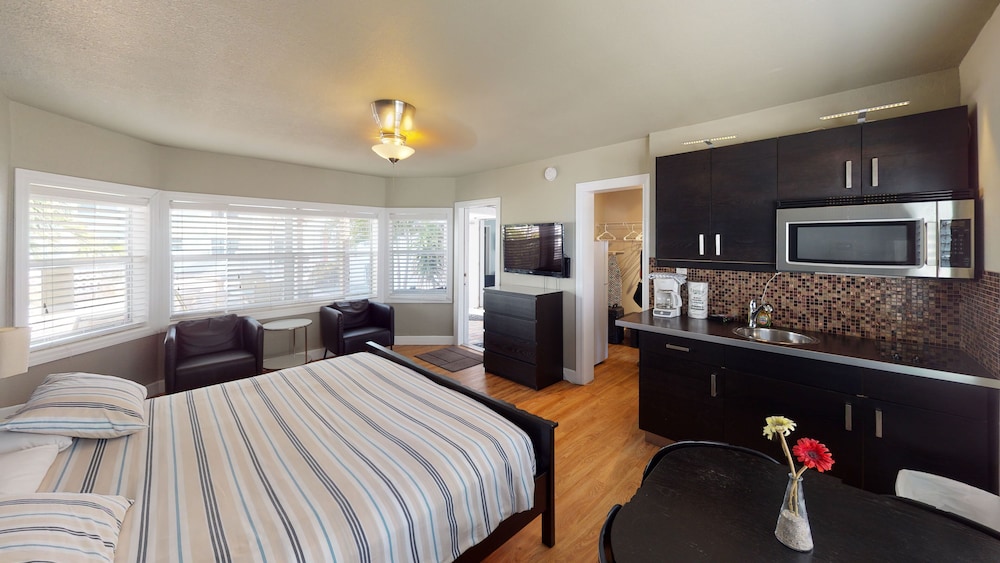 Sun Beach Inn 15/50