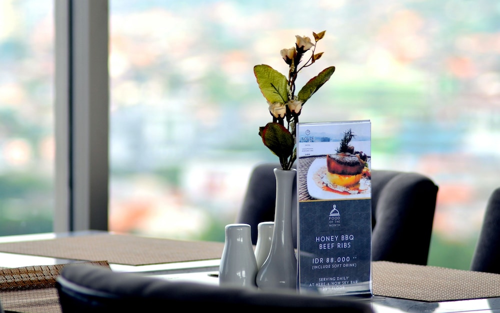 Louis Kienne Hotel Simpang Lima 25/67