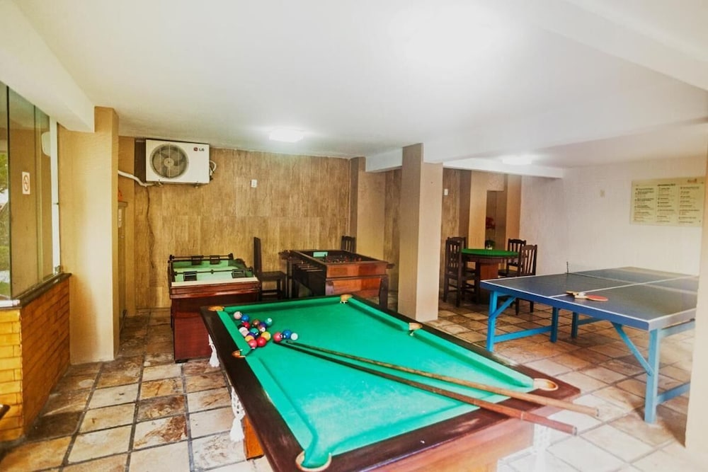 swimming pool spa