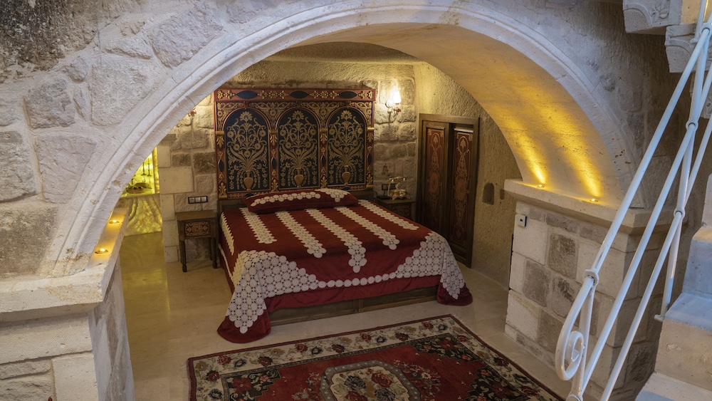 Elika Cave Suites Cappadocia, Curio Collection by Hilton 28/80