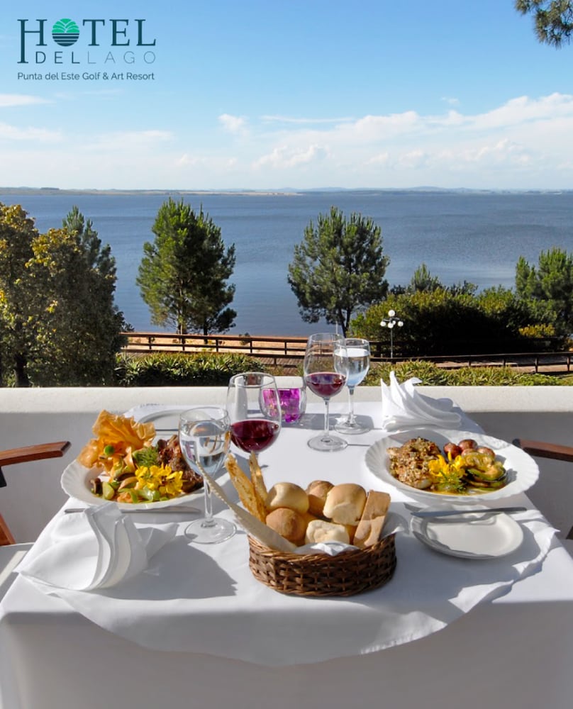 Hotel del Lago Golf and Art Resort 20/50