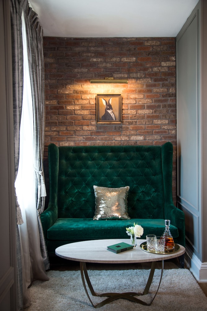 The Culver Hotel 67/86