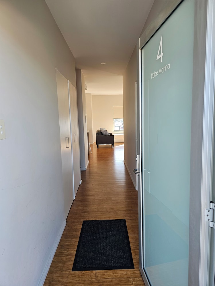 Robe Marina Accommodation 22/50