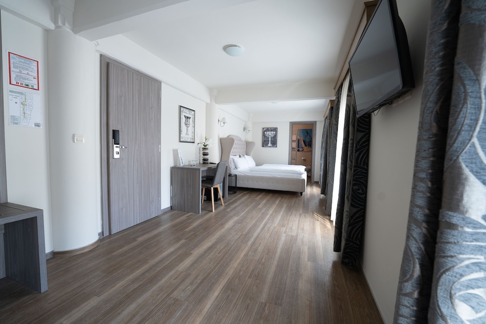 Hotel Piran 30/42