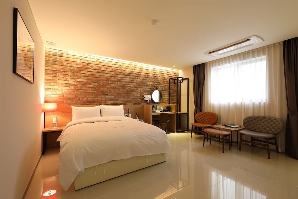 Suwon Saint Hotel 16/50