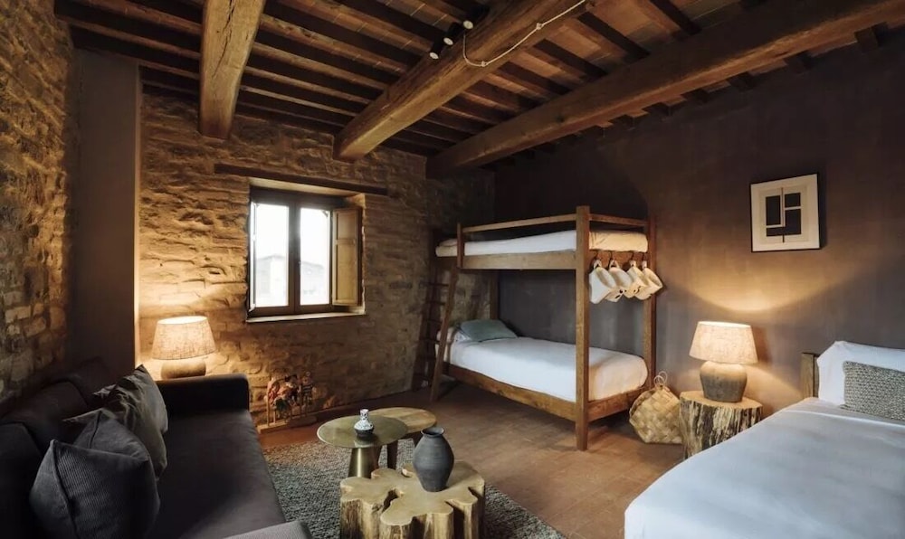 Borgo Castello Panicaglia 15/35