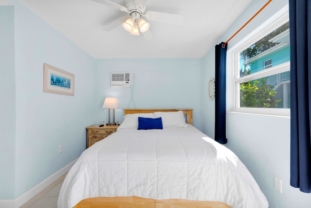 Sunset Cove Beach Resort 15/46