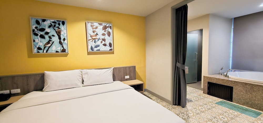 Recenta Suite Phuket Suanluang 9/50