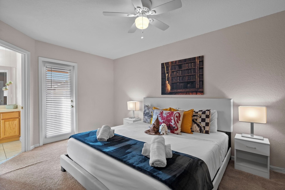 Comfort, House, King Bed, Bunk Bed, 3 Beds