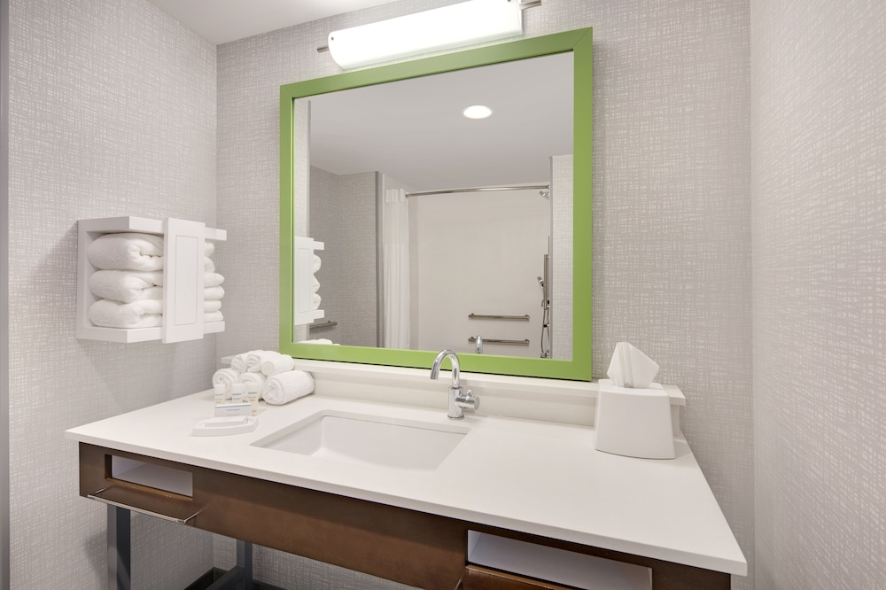 Hampton Inn Suites Richmond Short Pump Va 10/27