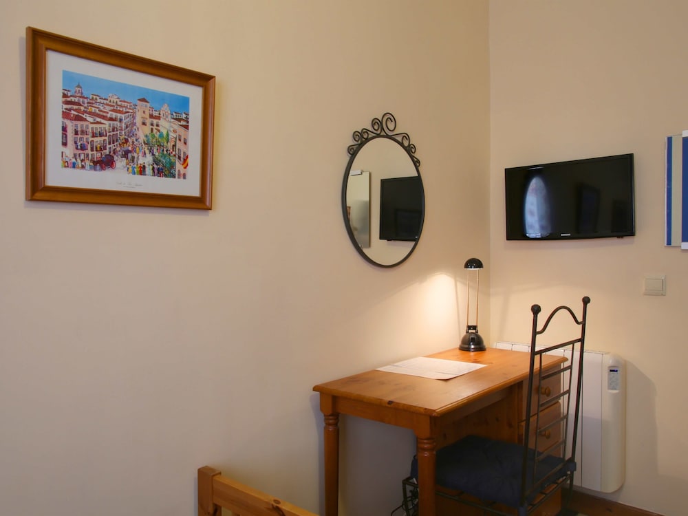 Malaga Lodge Guesthouse 45/51