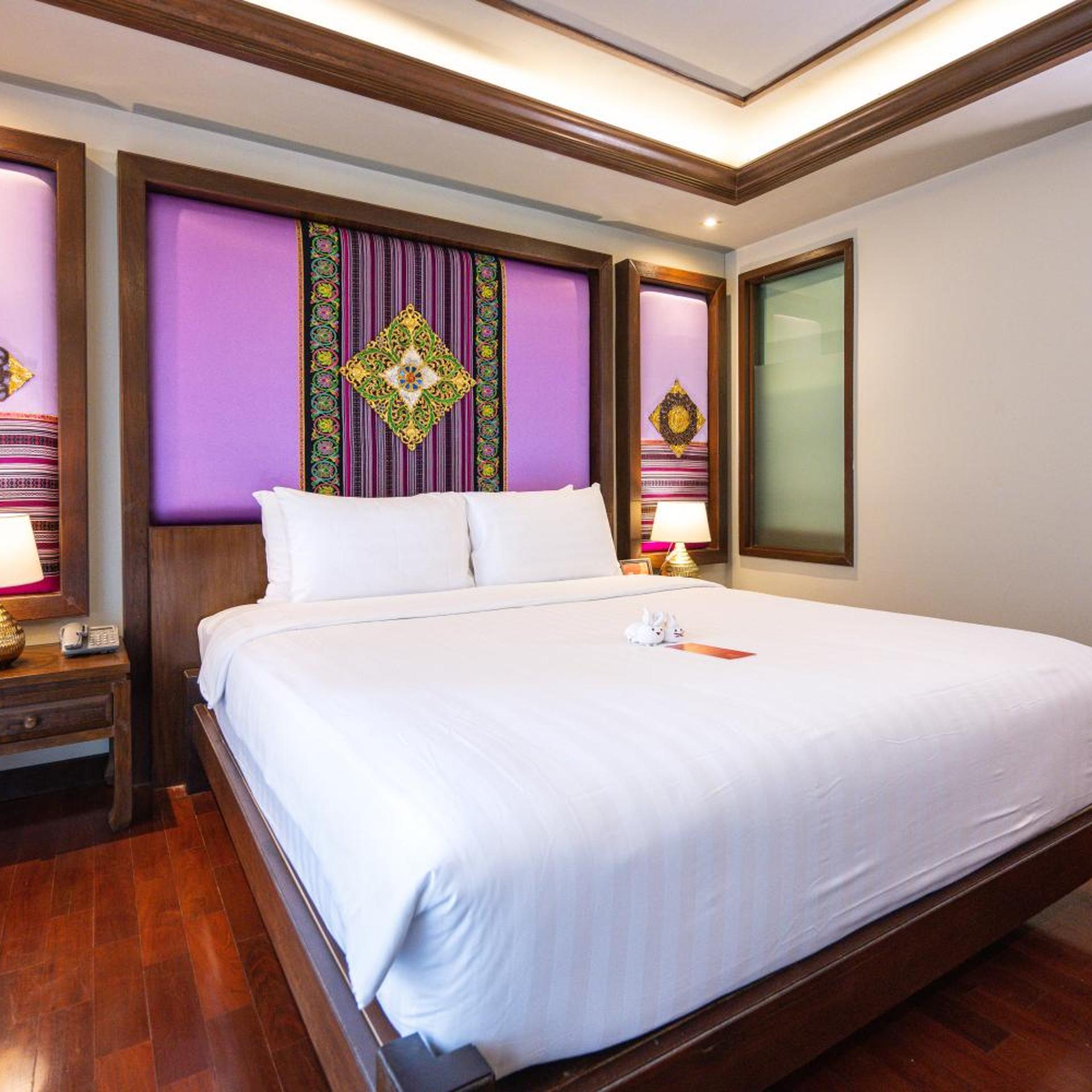 Deluxe, Double Bed, Bathtub