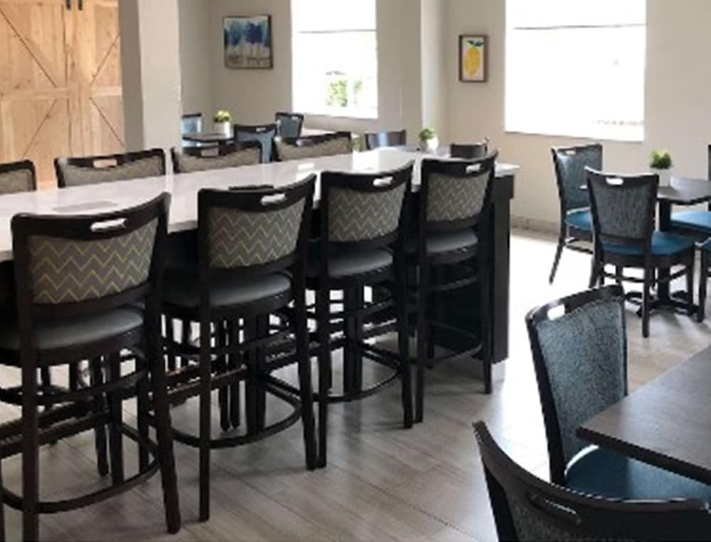 Quality Inn and Suites Roanoke Fort Worth North TX 34/46