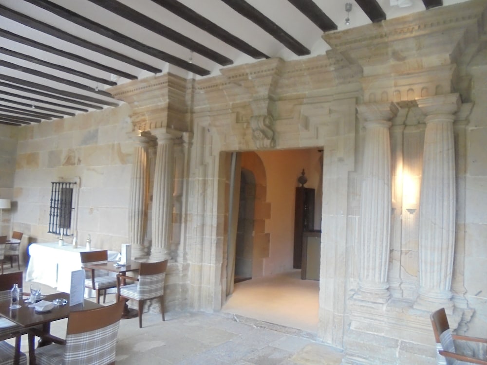Parador De Argomaniz 12/60