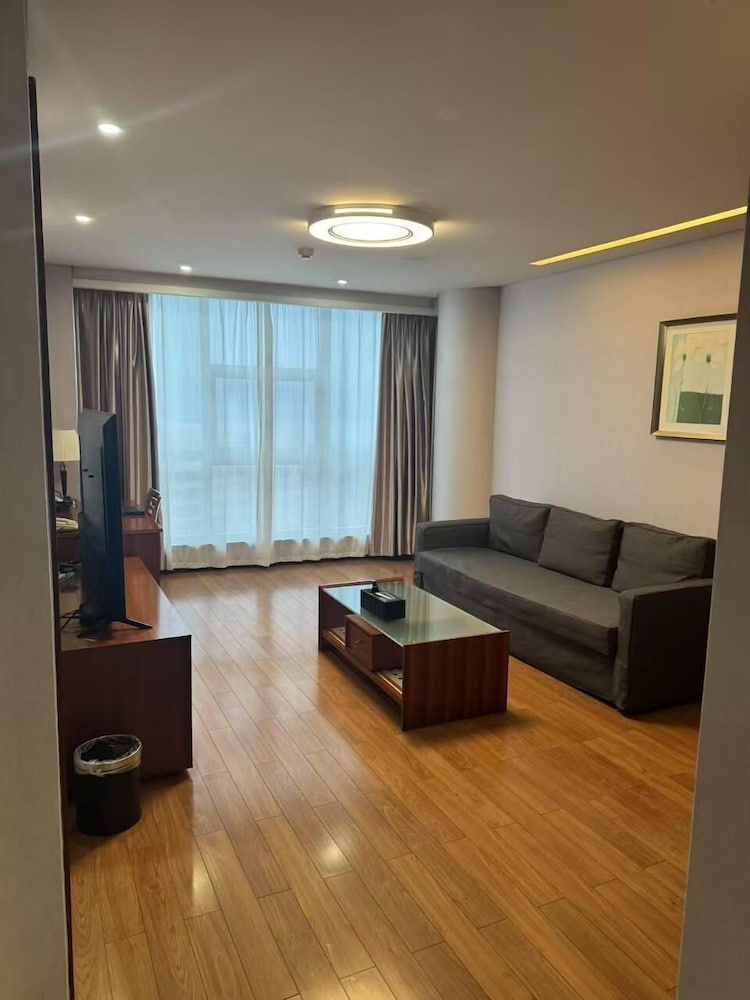 East King Business Hotel 33/50