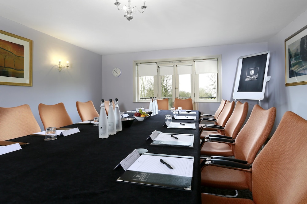 Macdonald Hill Valley Hotel Golf Spa 55/66