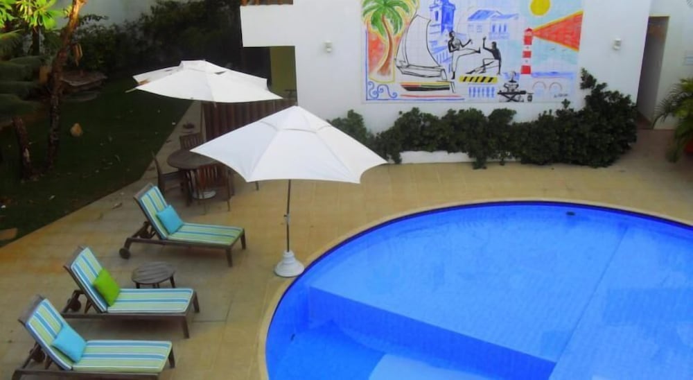 Farol de Itapuã Praia Hotel 48/50
