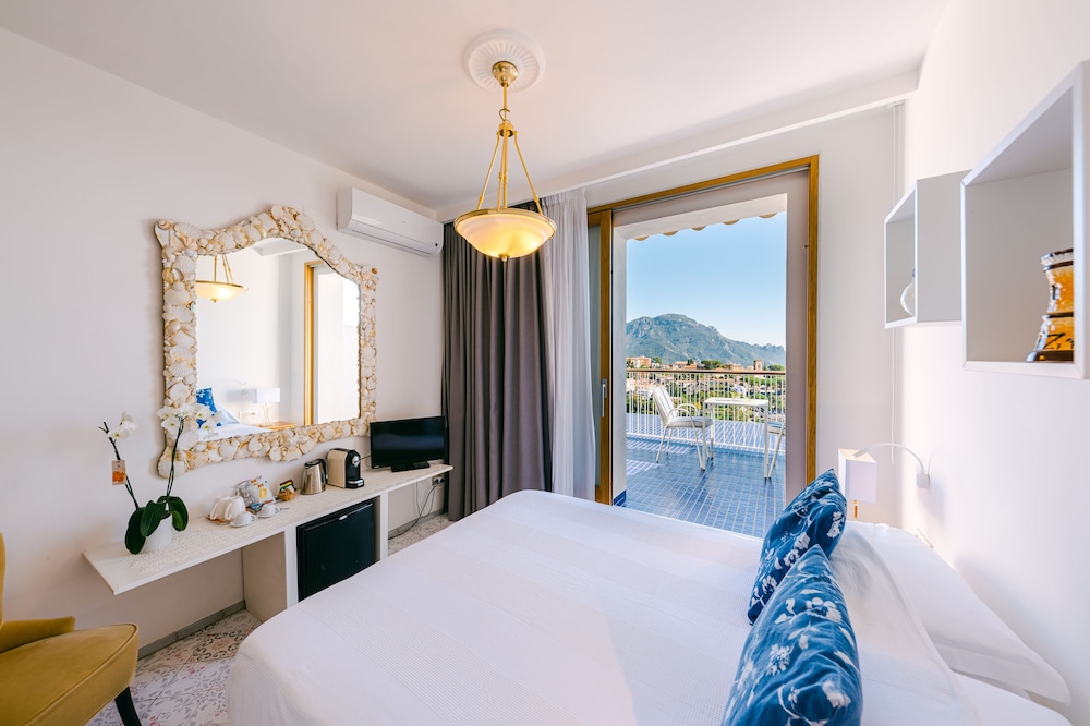 Zi'ntonio Hotel 17/50