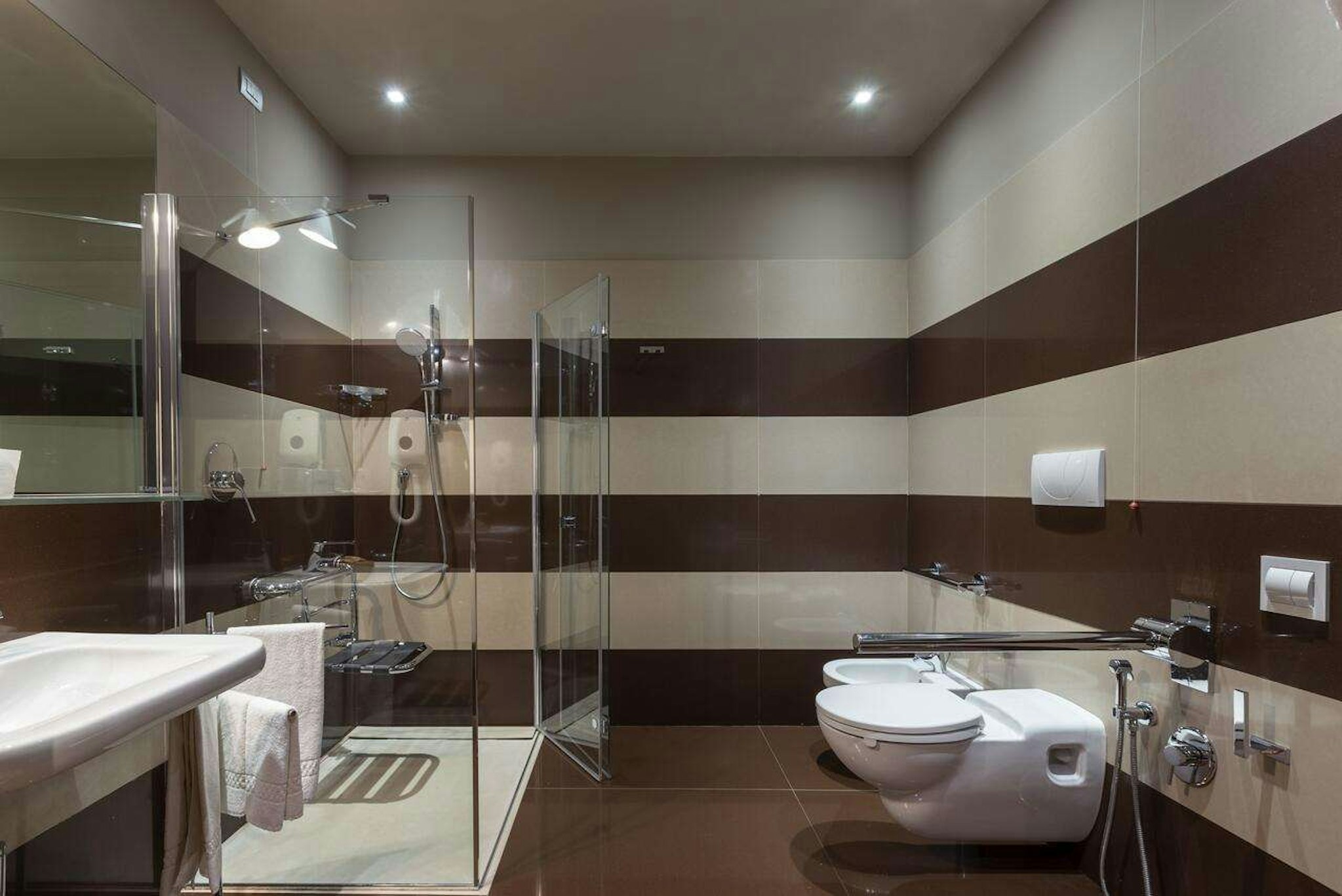 Albergo Vittoria 59/62