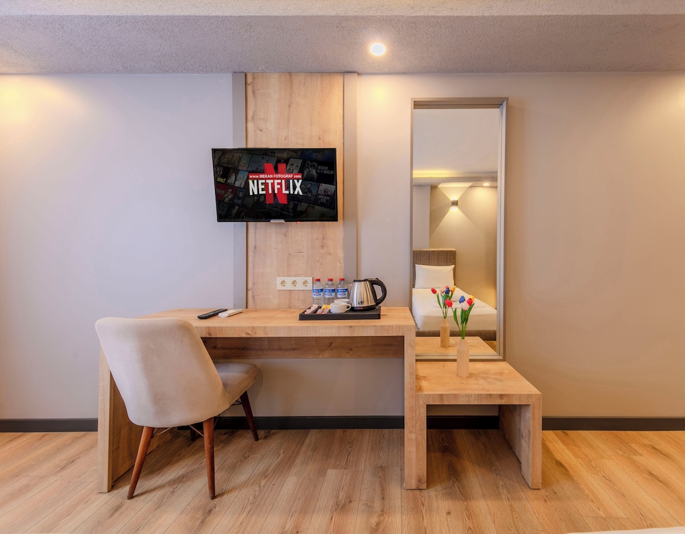 Evim Hotel 42/50