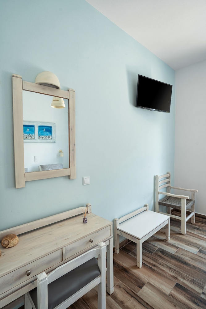 Iris Boutique Hotel 57/74