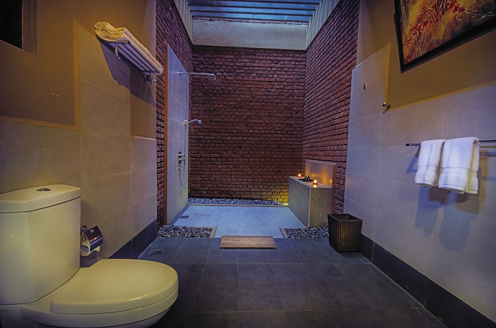 Arika Villa 50/50