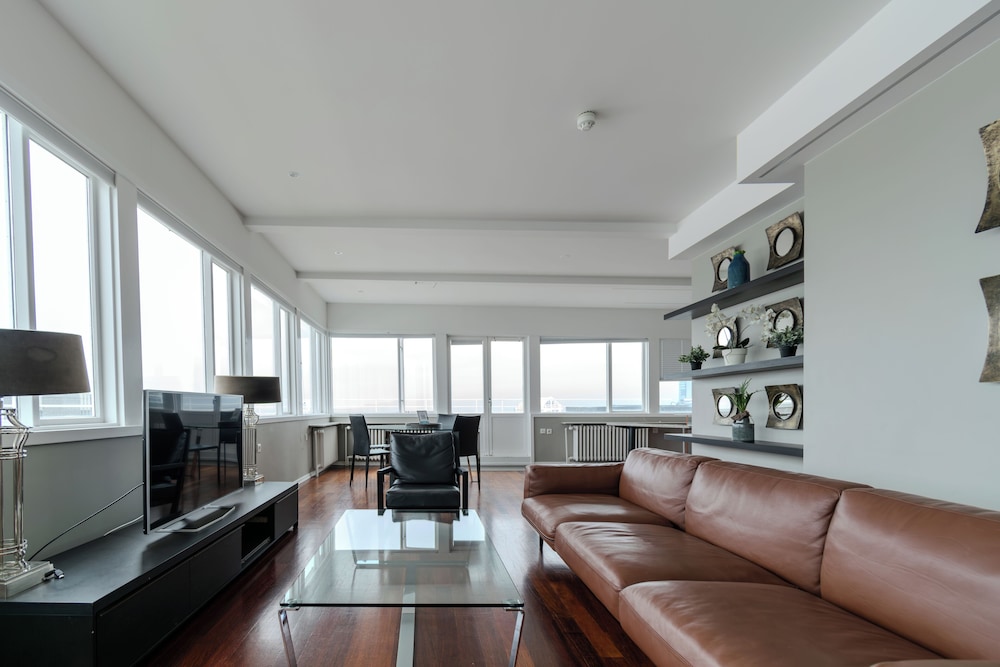 Mani Apartments 43/50