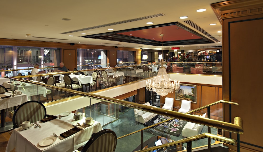 Le Cantlie Suites Hotel 24/56