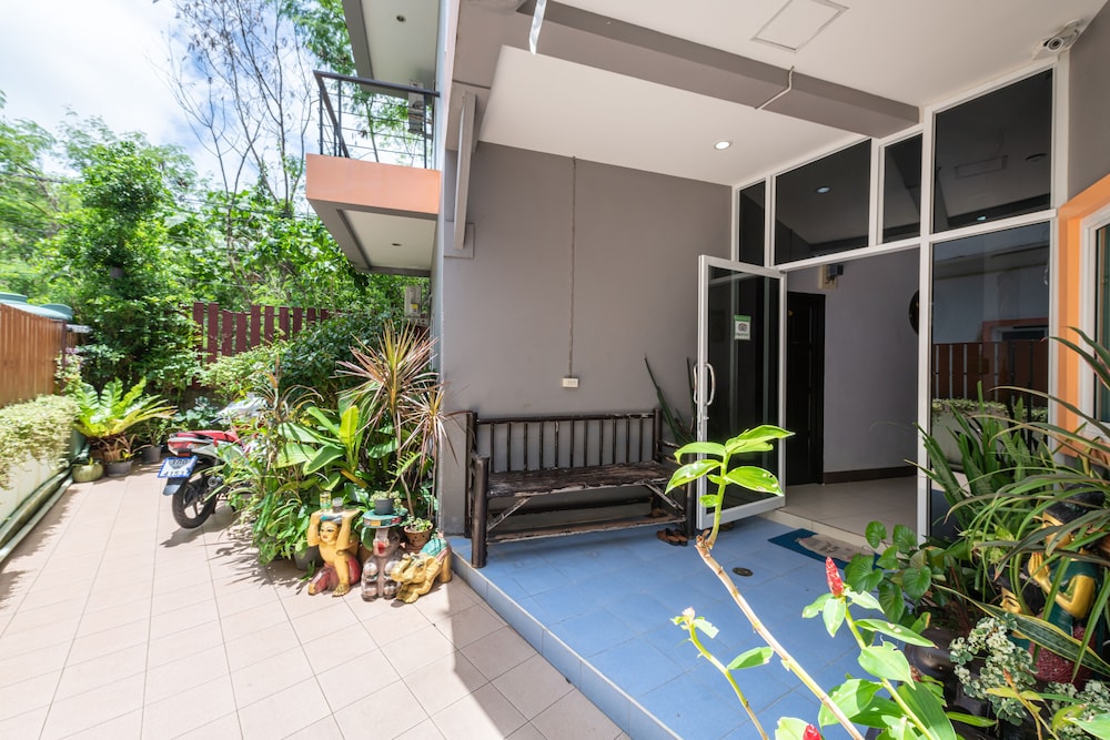 Baan Yuyen Karon Guesthouse 7/76