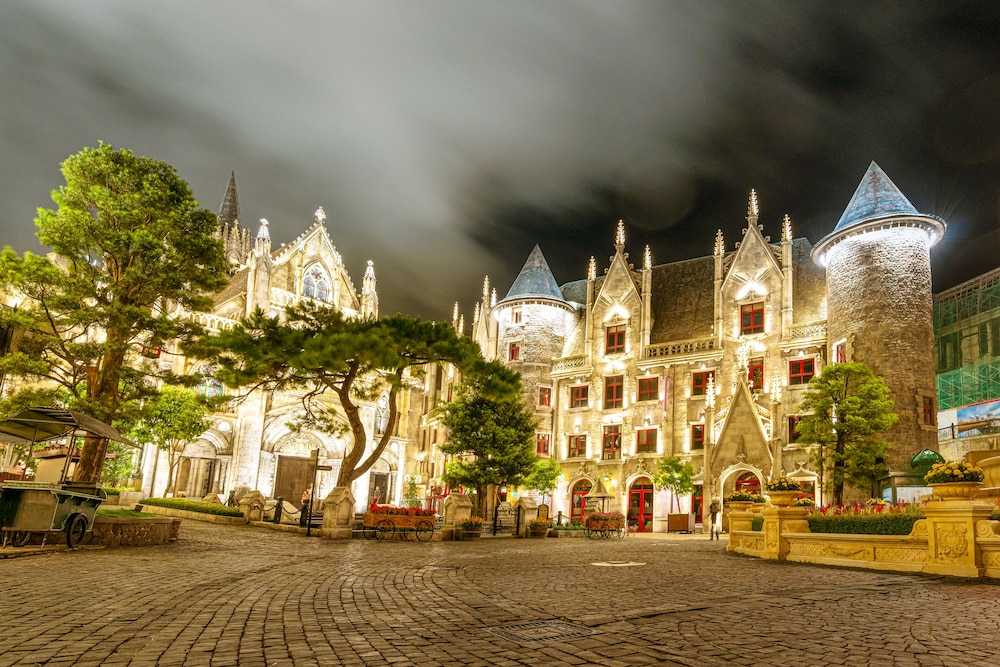 Mercure Danang French Village Bana Hills 7/73