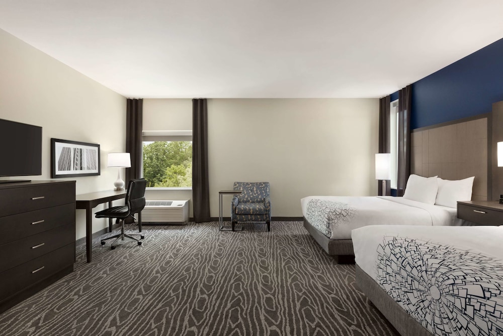 La Quinta Inn Suites By Wyndham Rock Hill 18/61