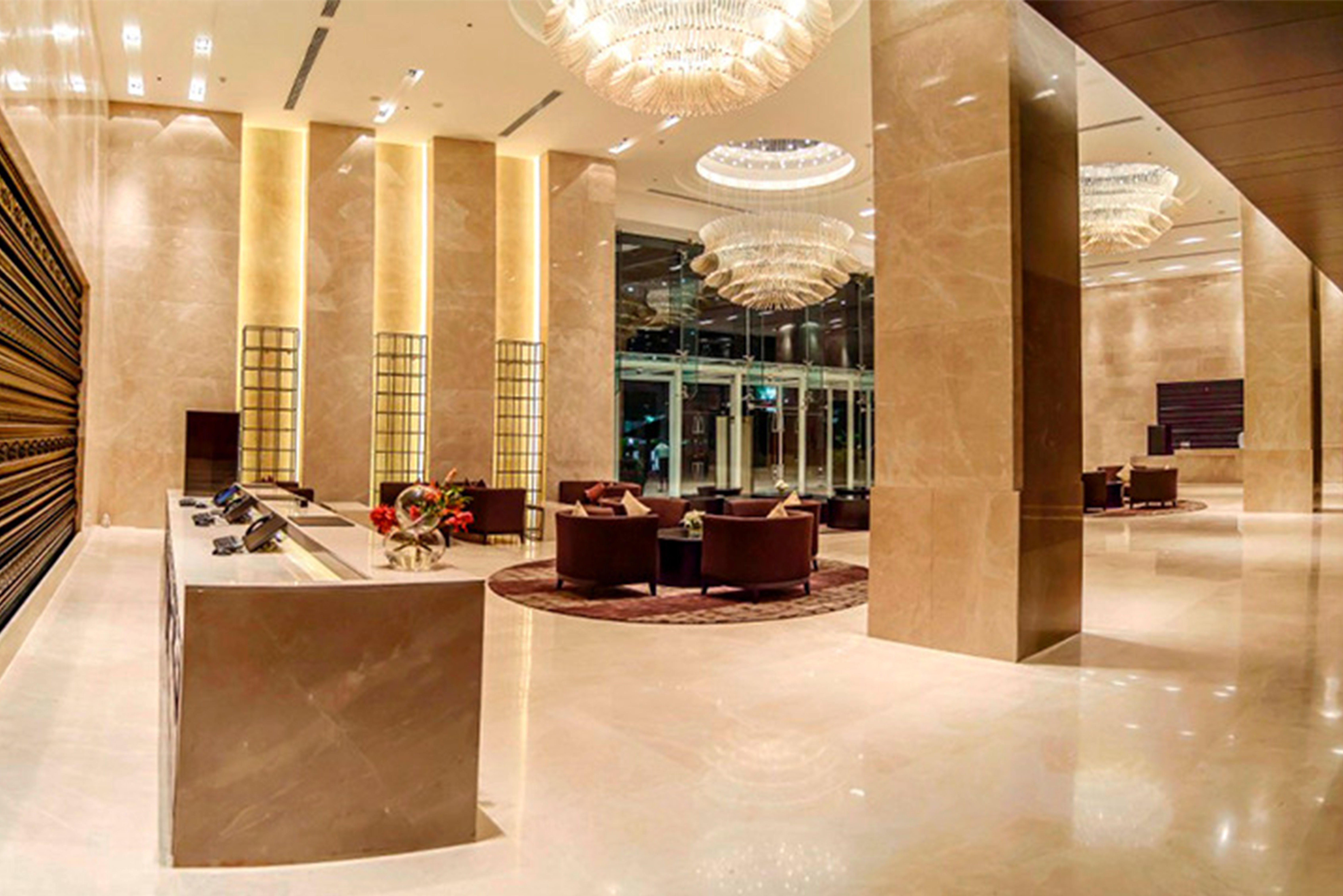 CROWNE PLAZA KOCHI 11/77