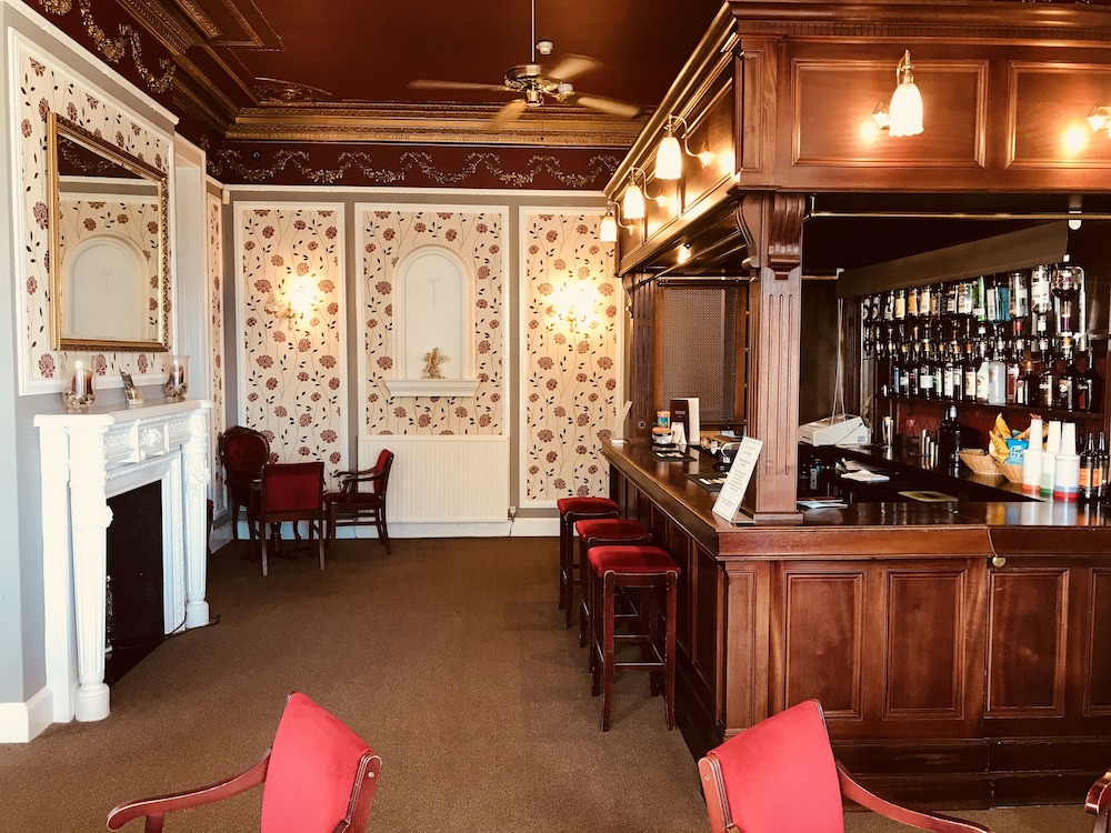Luccombe Manor Country House Hotel 78/96