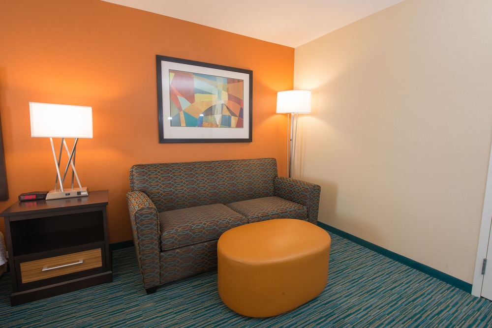 Holiday Inn Bismarck 41/70