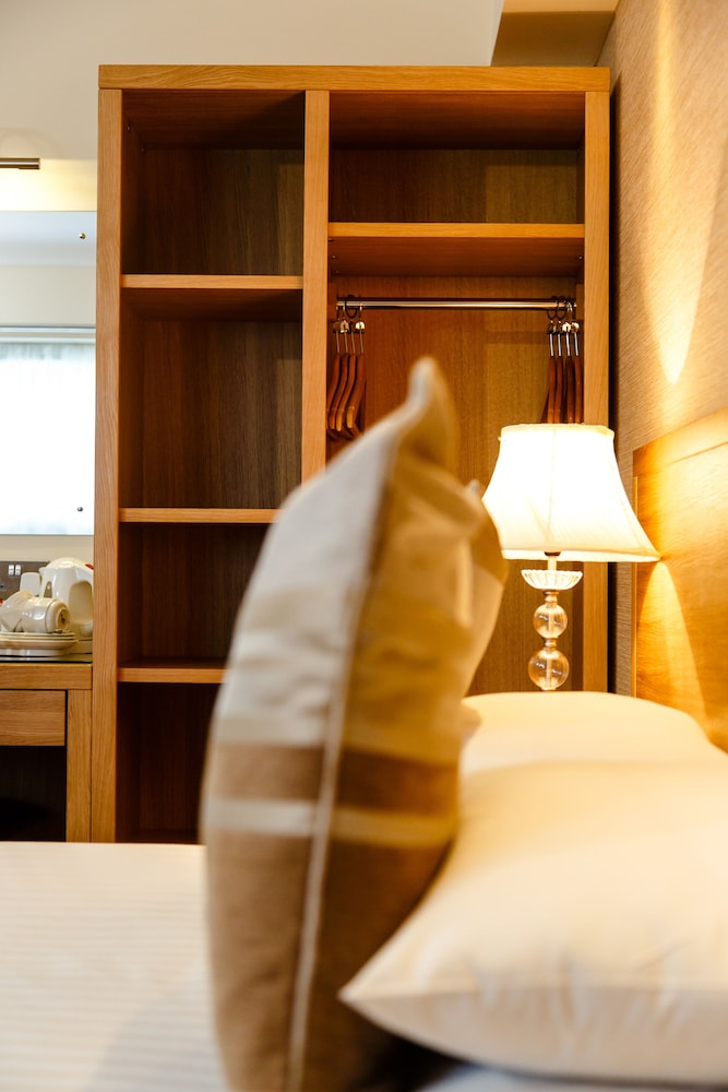 The Adamson Hotel 18/50