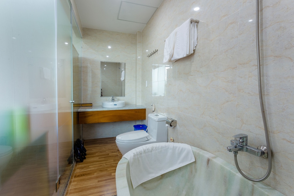 Hoi An Reverie Villas 68/70