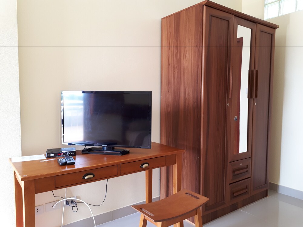 Wattana House 32/37