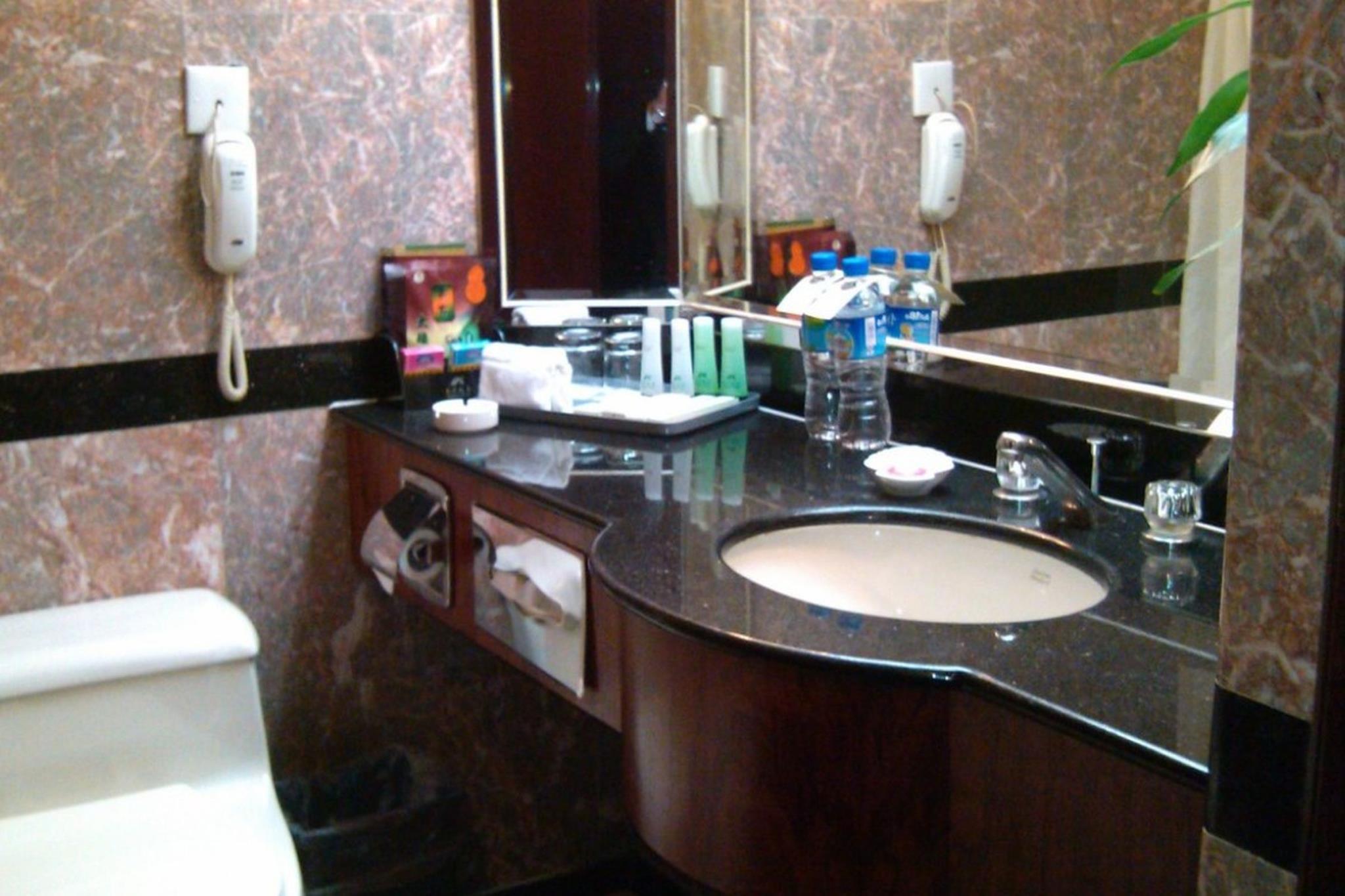KUNMING HOTEL 44/50