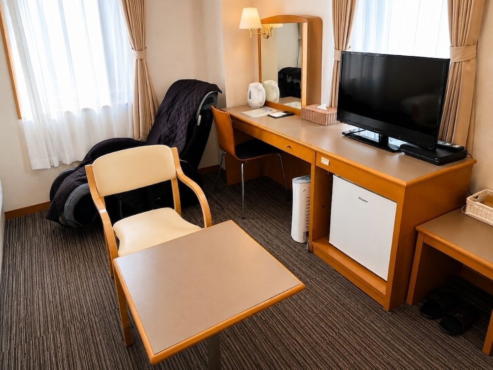 Center Hotel Mihara 59/69