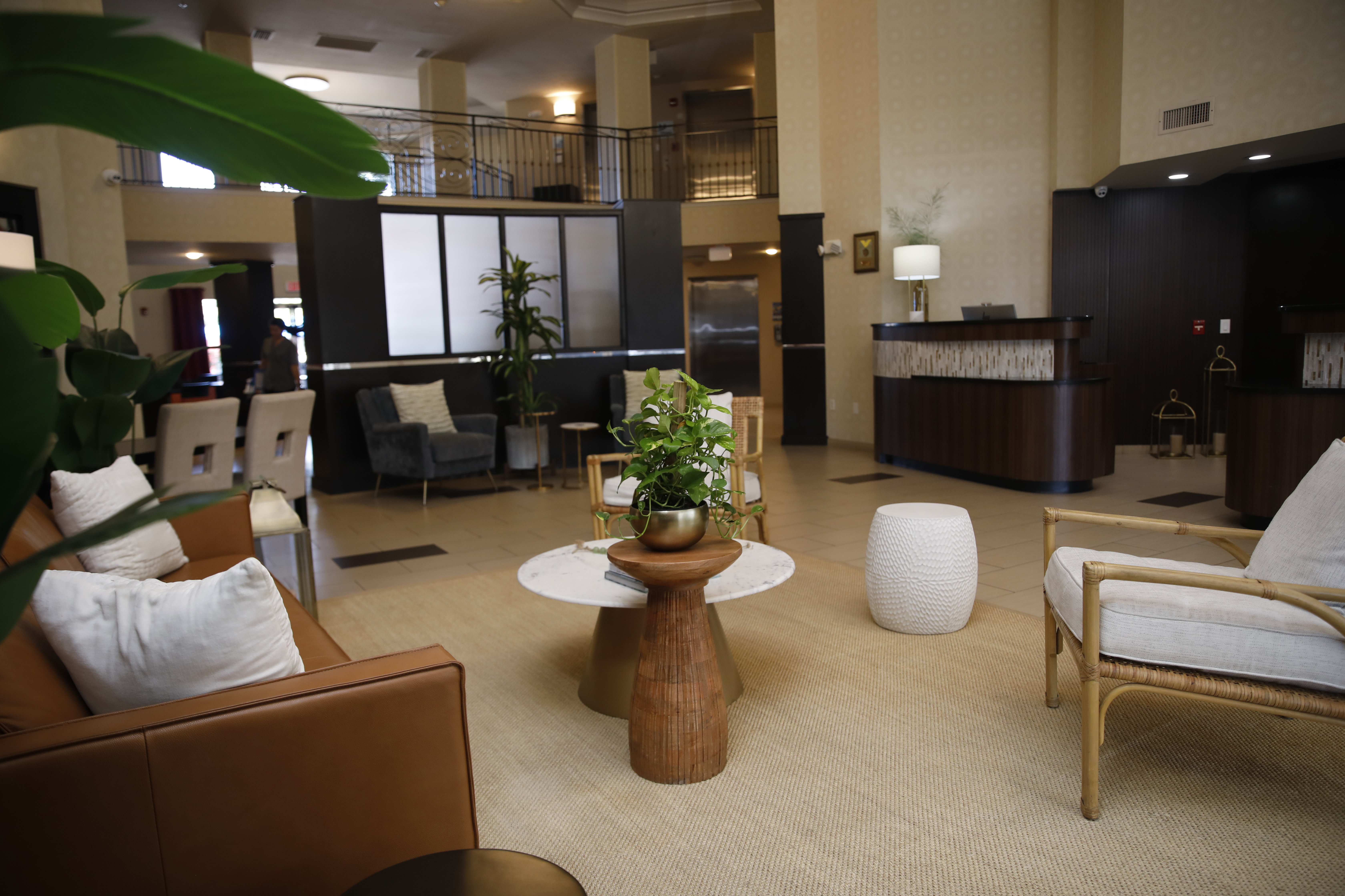 Holiday Inn Express and Suites Naples Downtown 38/64