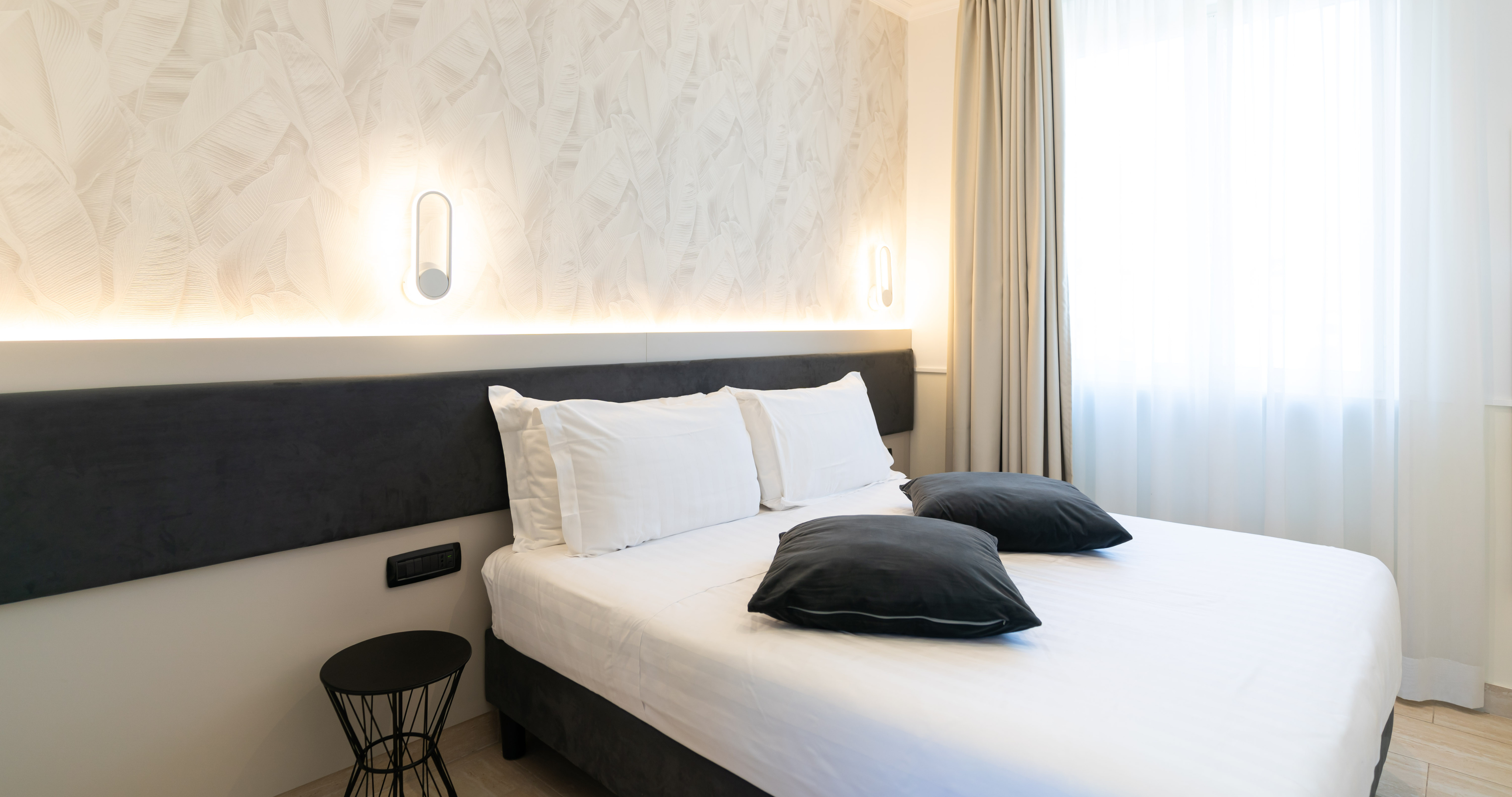 STANDARD, DOUBLE OR TWIN BED