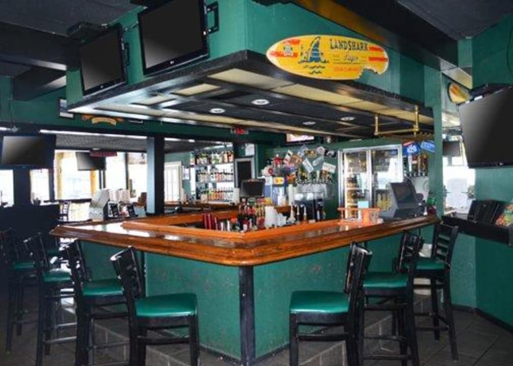 Quality Inn & Suites Palatka Riverfront 30/47