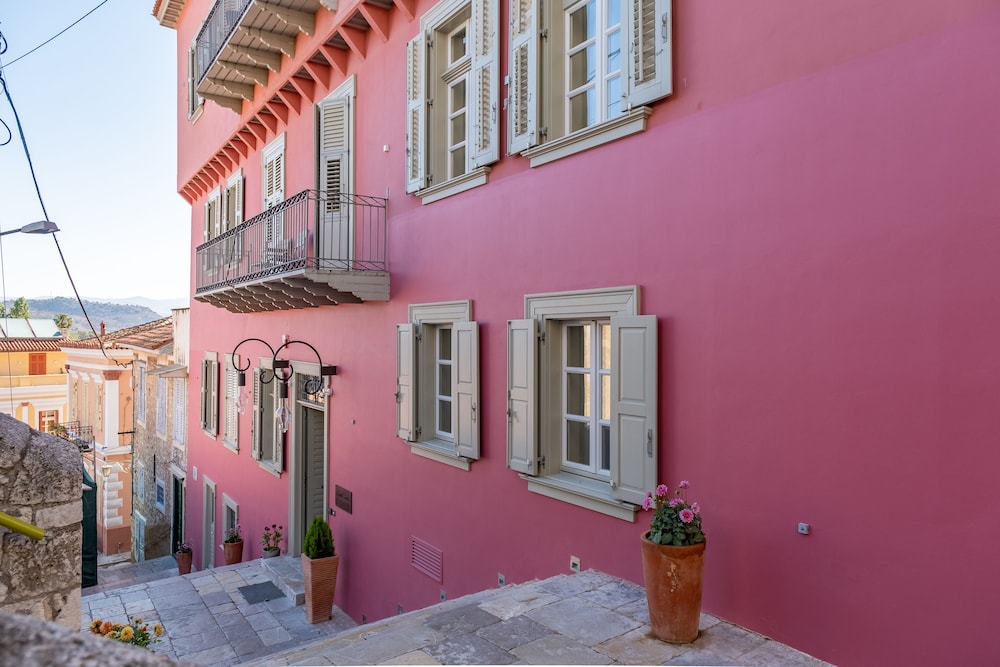 Grand Sarai Nafplio 67/75