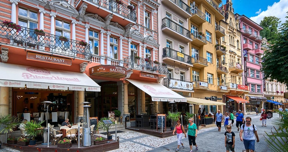 Hotel Salvator 7/63