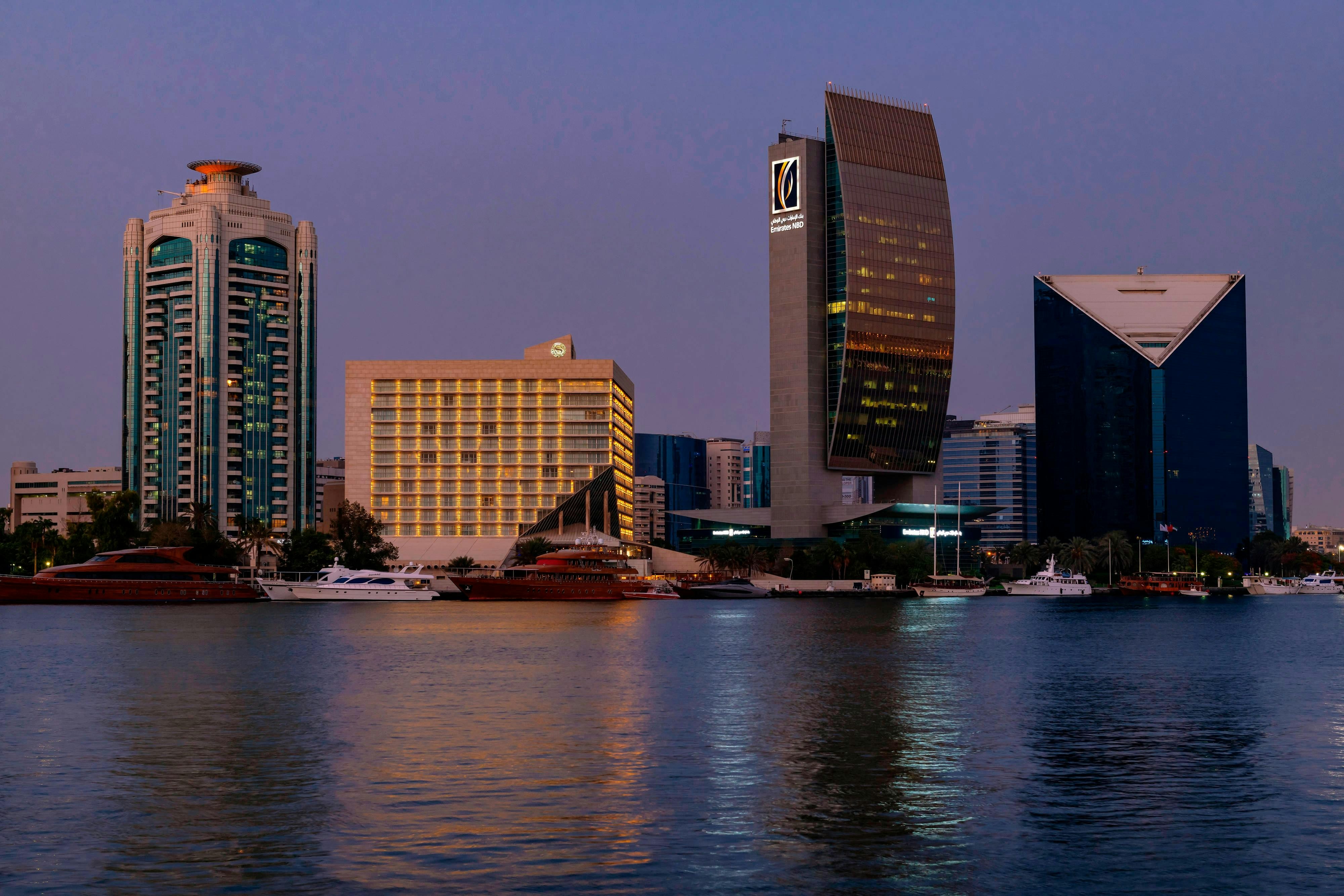 Sheraton Dubai Creek Hotel And Towers 34/37