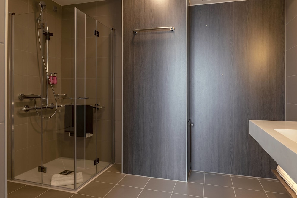 Moxy Milan Linate Airport 11/40